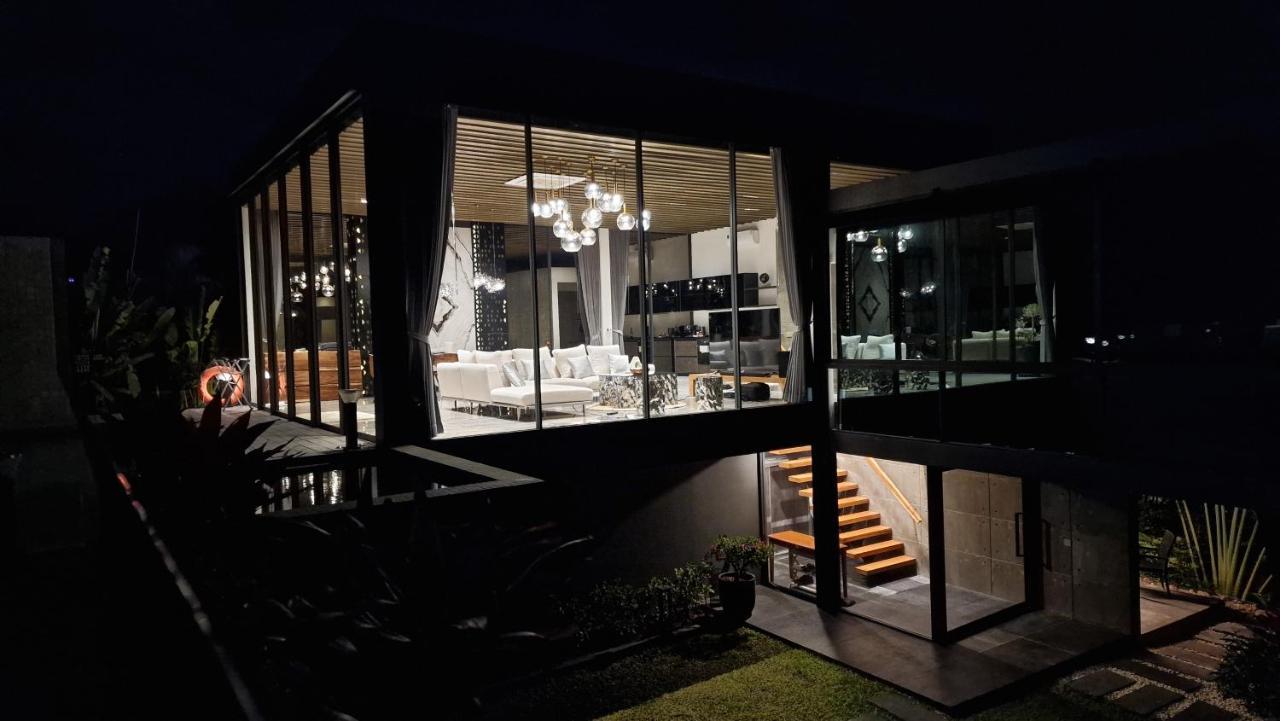 Villa Obsidian, With Staff, Sea View And Walk To Choeng Mon Beach Exterior foto
